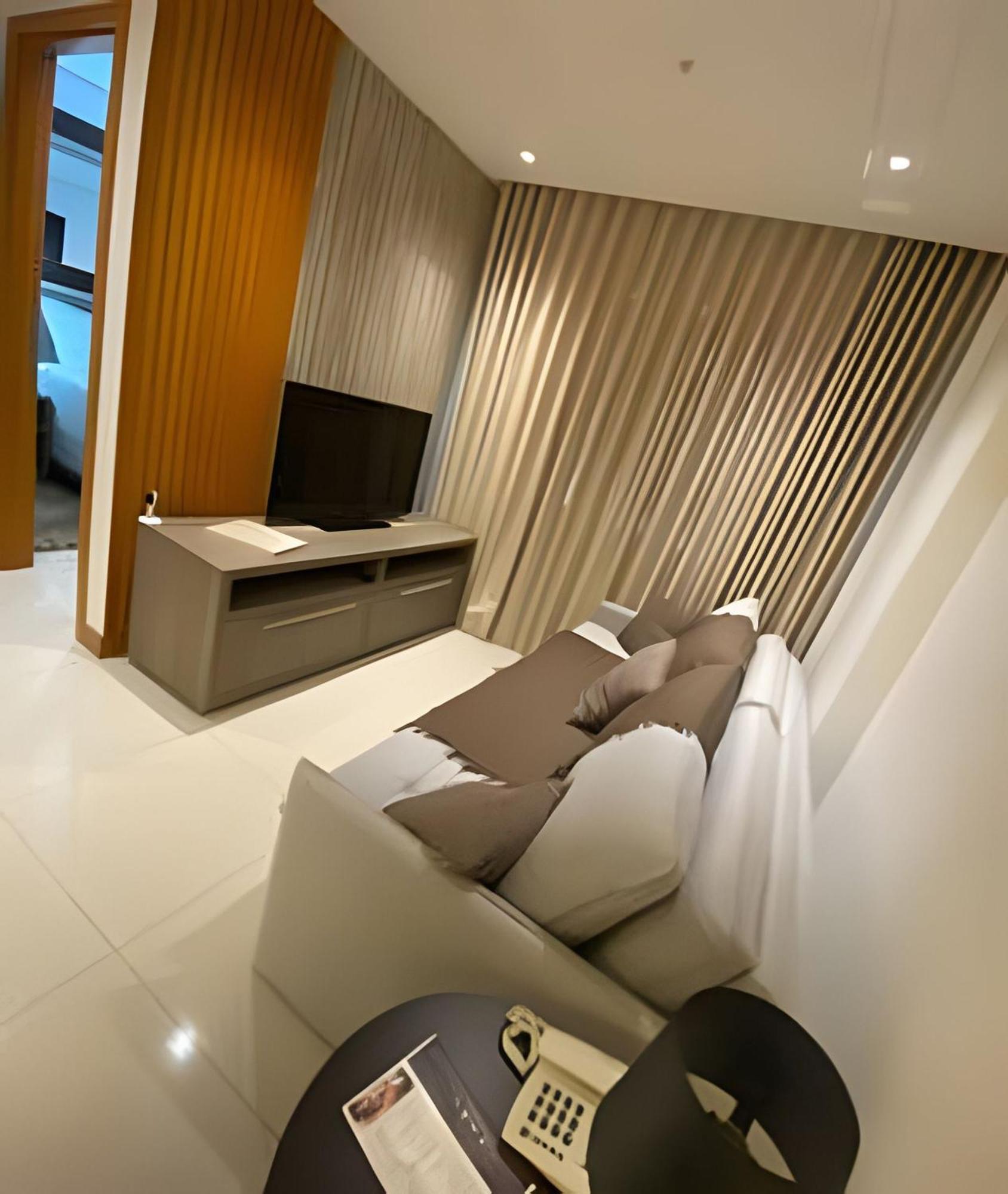 Flat 909 Riocentro/ Rock Inrio/projac/farmasi Arena/barra Da Tijuca * 里约热内卢